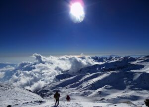 Skifahren in der Sierra Nevada in Spanien